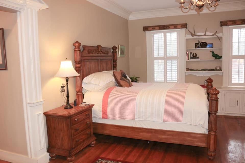Opus House Bed & Breakfast Natchitoches Rom bilde